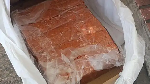 Yatağan Otogarı'nda etiketsiz 60 kg işlenmiş et ele geçirildi