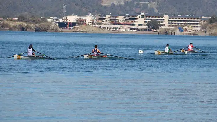 Fethiye’de Deniz Küreği Heyecanı: Türkiye Kupası Yarışları Başladı