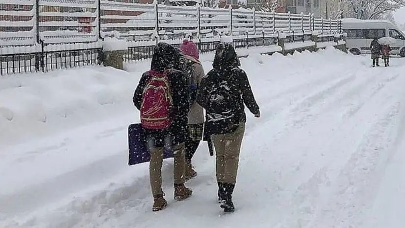 O illerde eğitime kar engeli! Yarın okullar tatil mi? 25 Şubat hangi illerde kar tatili oldu?