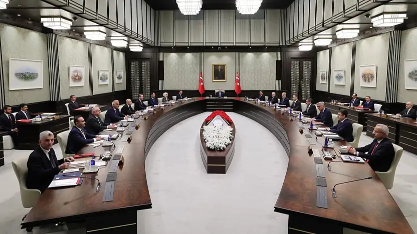 Kabine toplanıyor: Gündem yoğun, gözler Beştepe'de